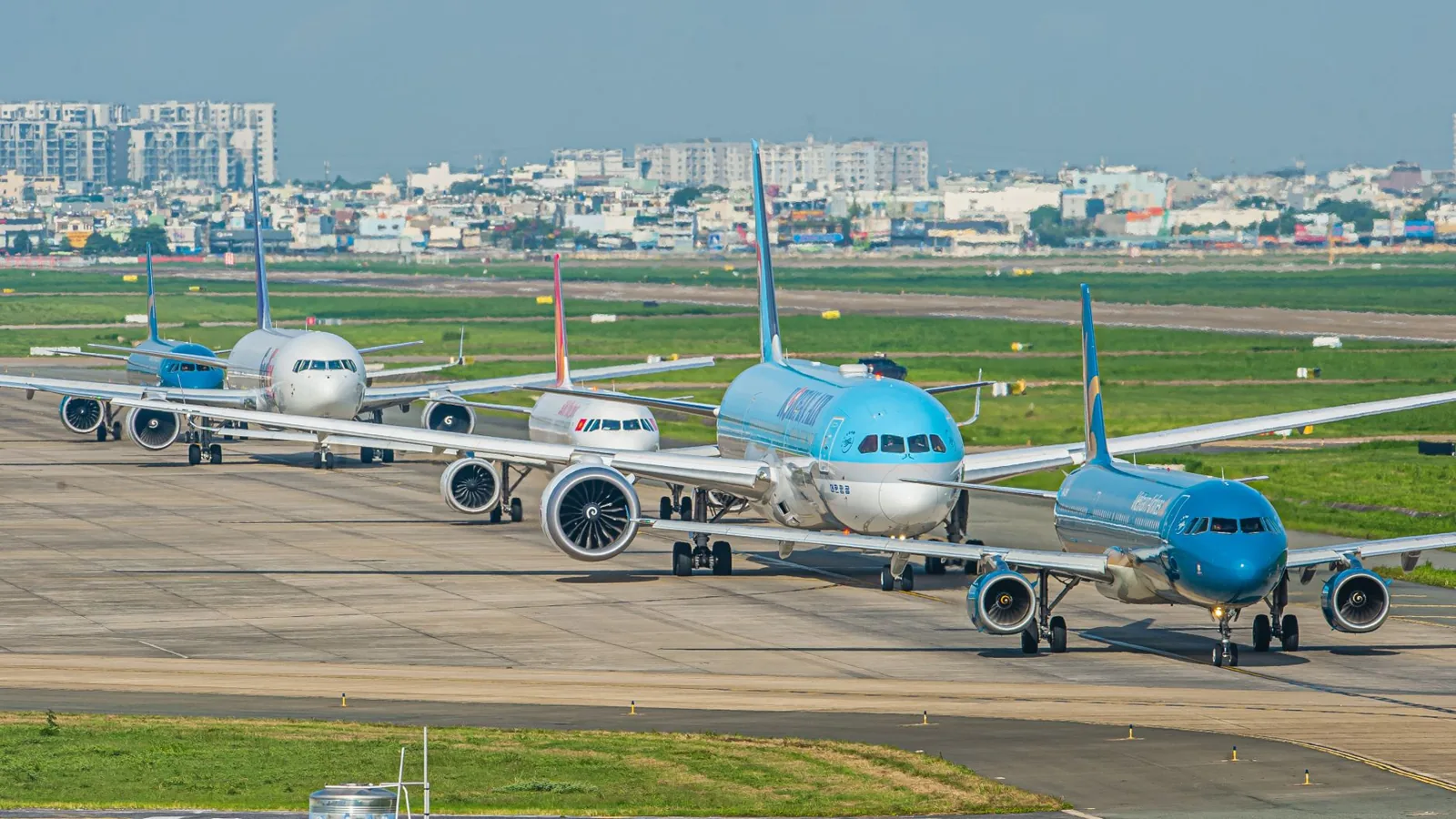 International flights price comparison