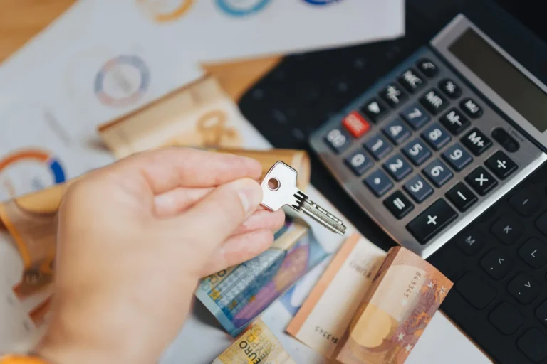 Travel Insurance Deals UK: How to Find Cheap Cover That Actually Pays Out